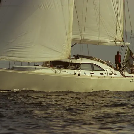Botel Italo Sailing Yachts *